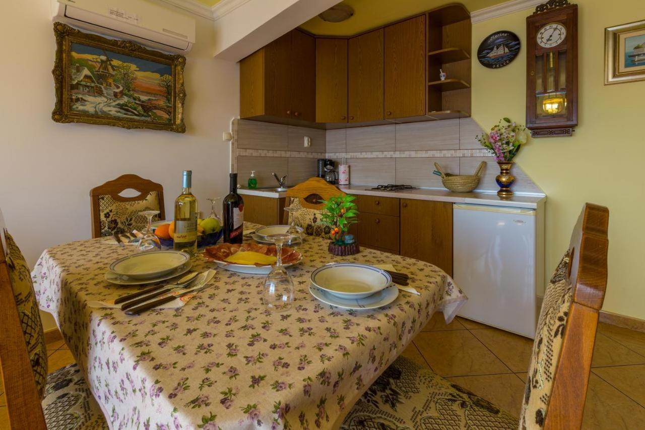 Apartament Mali Marino Selce Pokój zdjęcie